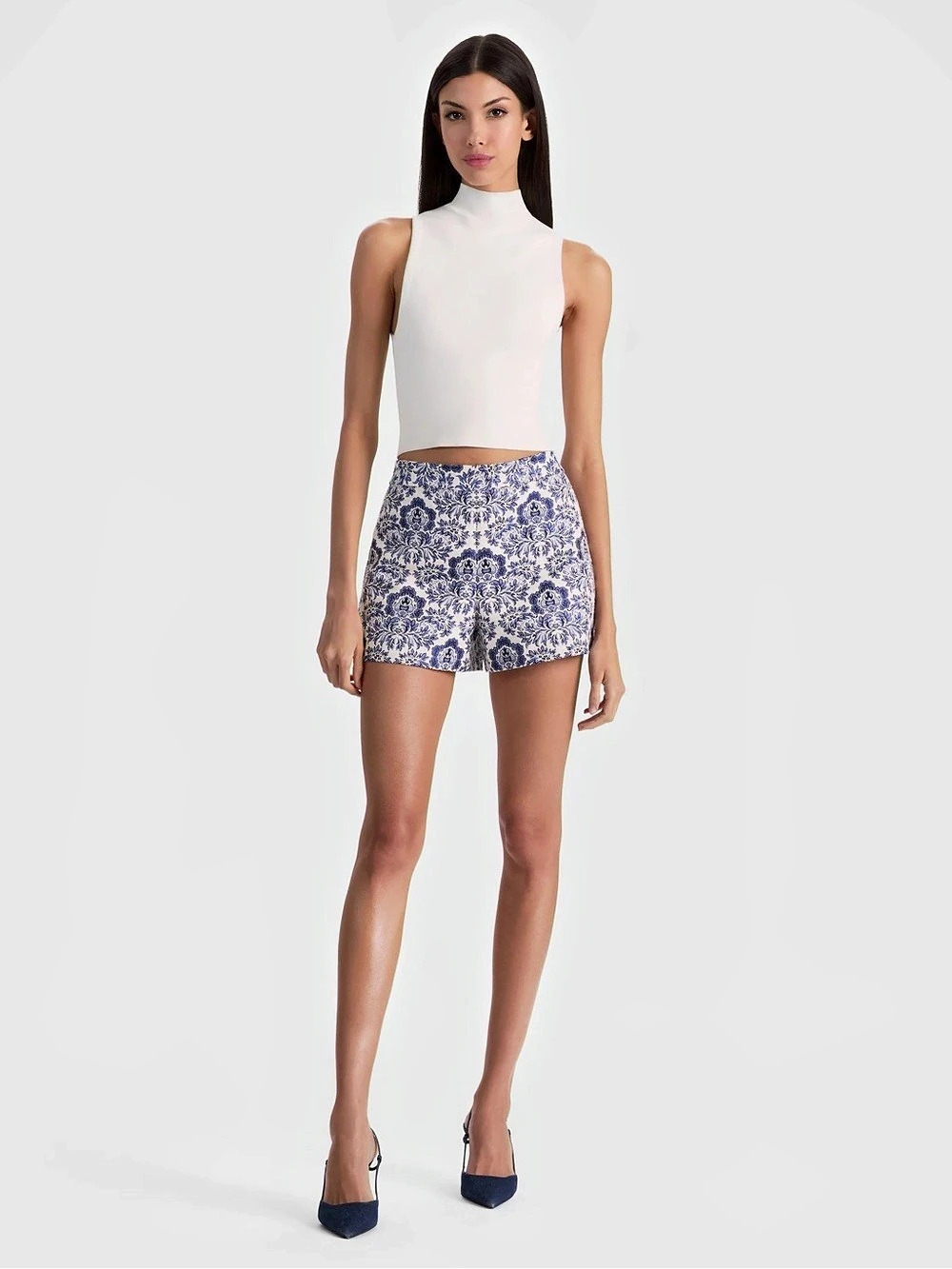 Alice + Olivia Hera Damask High-Rise Shorts Floral Shorts Blue & White